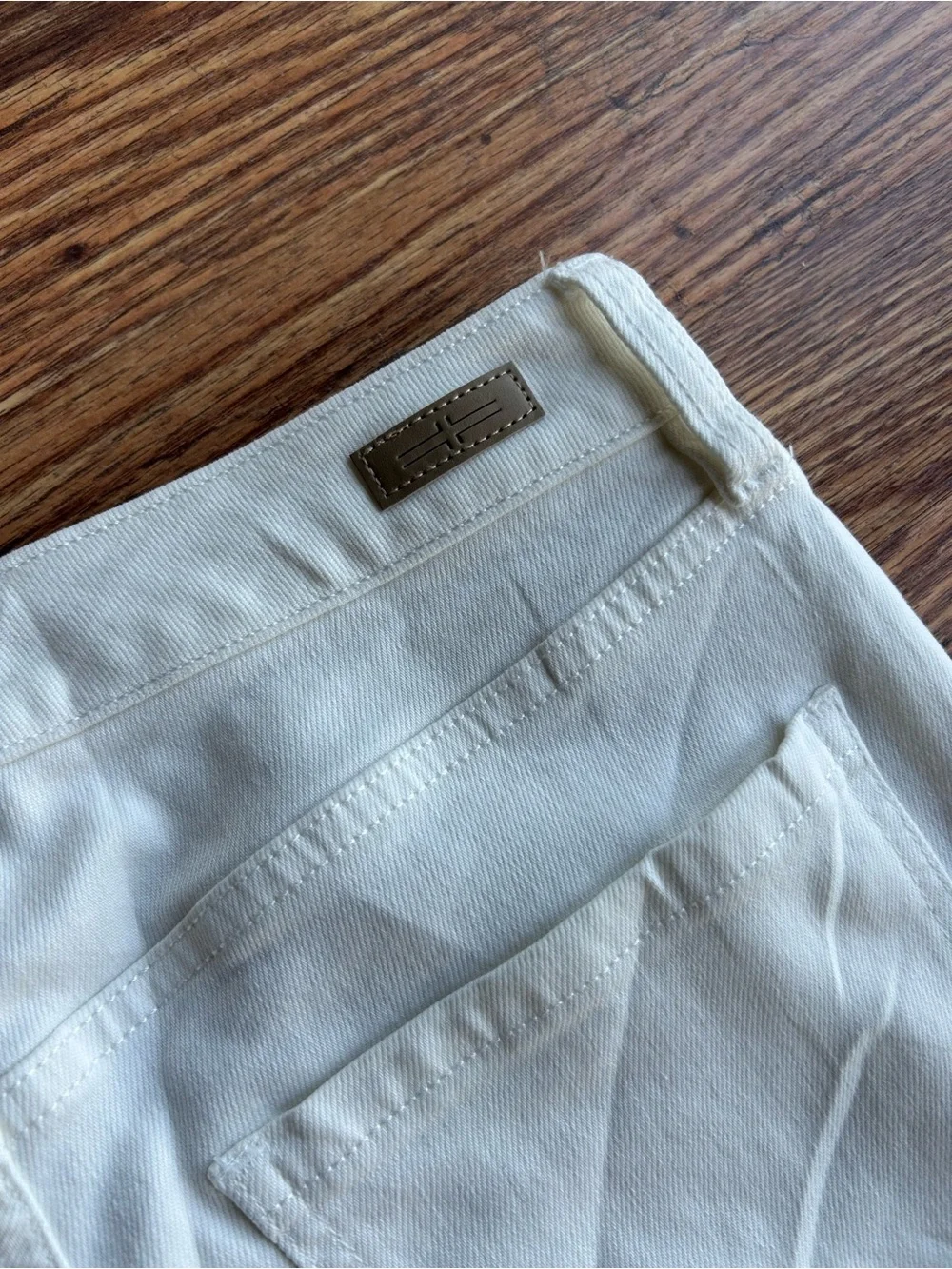 Women’s Liverpool Hannah White High Rise Flare Jeans With Twisted Size 2